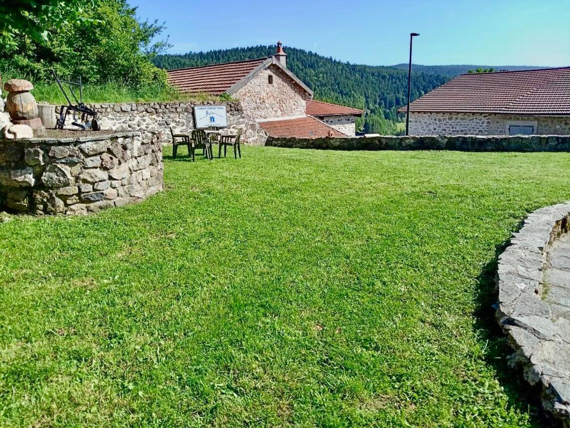 Gîte de Groupe: Spacious 160m² Retreat with Reception Hall and Garden Mazan-l'Abbaye Exterior photo