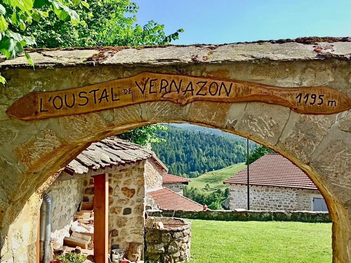 Gîte de Groupe: Spacious 160m² Retreat with Reception Hall and Garden Mazan-l'Abbaye Exterior photo